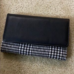 Houndstooth phone wallet